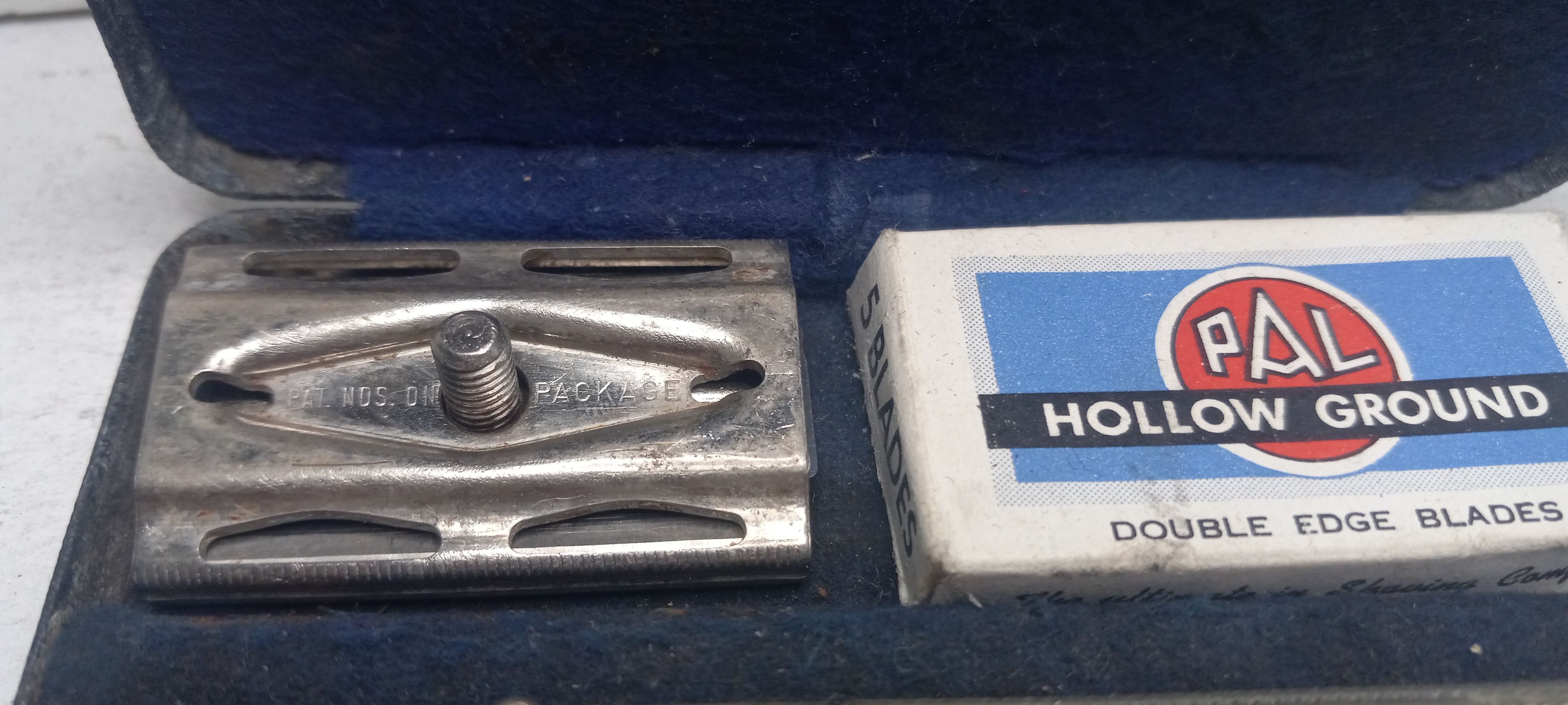 Gillette Safety Razor Set WWII