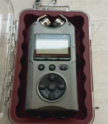 TASCAM DR-40 Digital Recorder with Pelican 1040 Case